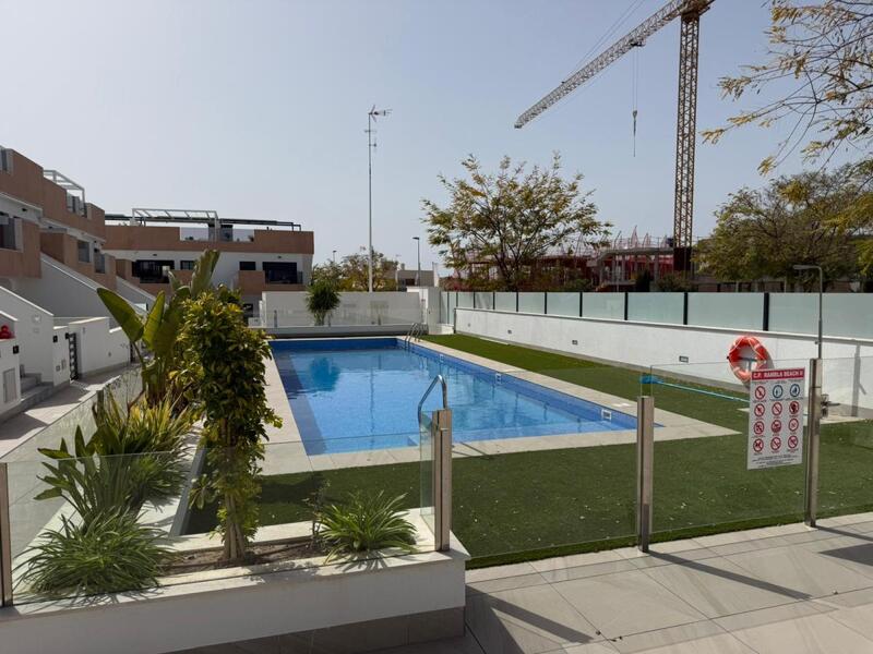 Leilighet til salgs i Pilar de la Horadada, Alicante