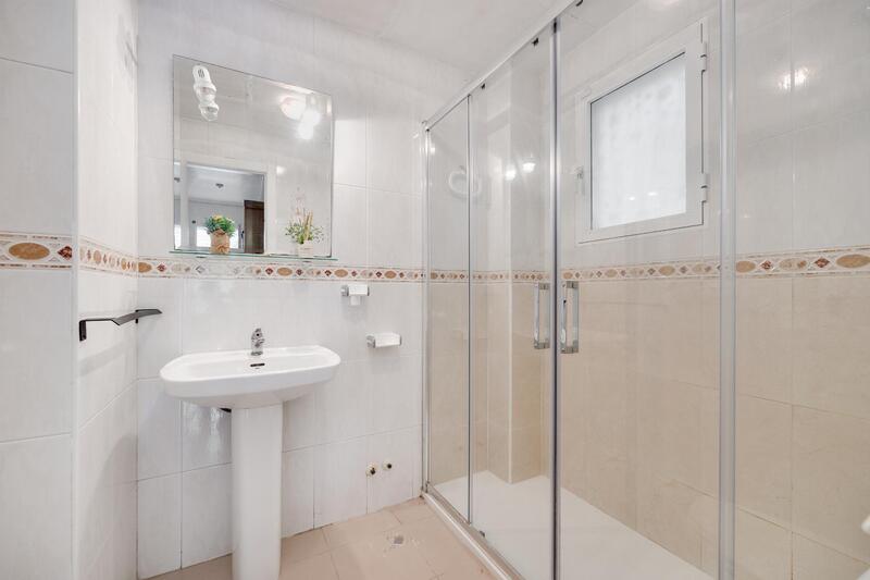 2 Cuarto Villa en venta
