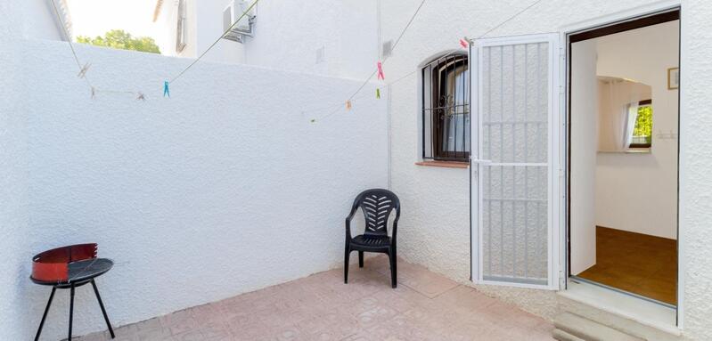 3 slaapkamer Gezinswoning Te koop 3 slaapkamer Gezinswoning Te koop