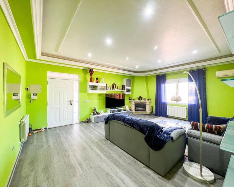 4 Schlafzimmer Villa zu verkaufen 4 Schlafzimmer Villa zu verkaufen