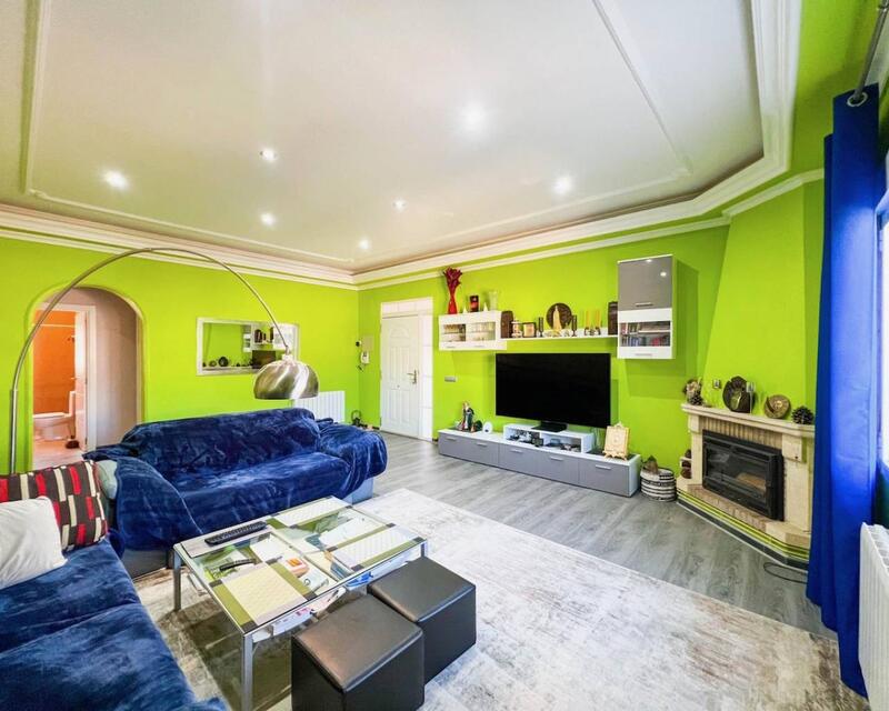 4 Schlafzimmer Villa zu verkaufen 4 Schlafzimmer Villa zu verkaufen