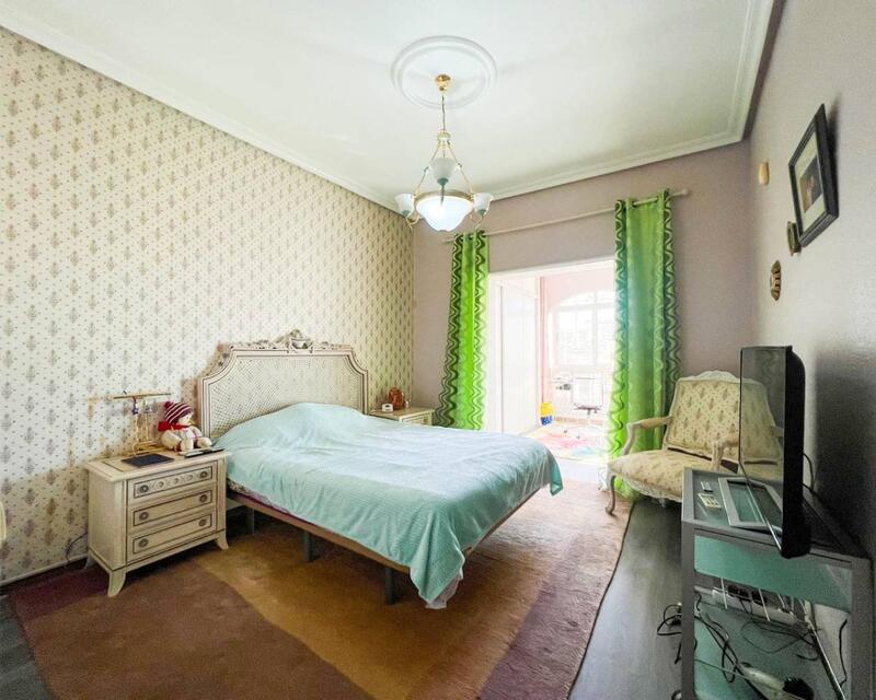 4 Schlafzimmer Villa zu verkaufen 4 Schlafzimmer Villa zu verkaufen