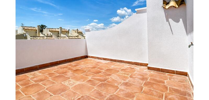2 soverom Rekkehus til salgs i Orihuela Costa, Alicante