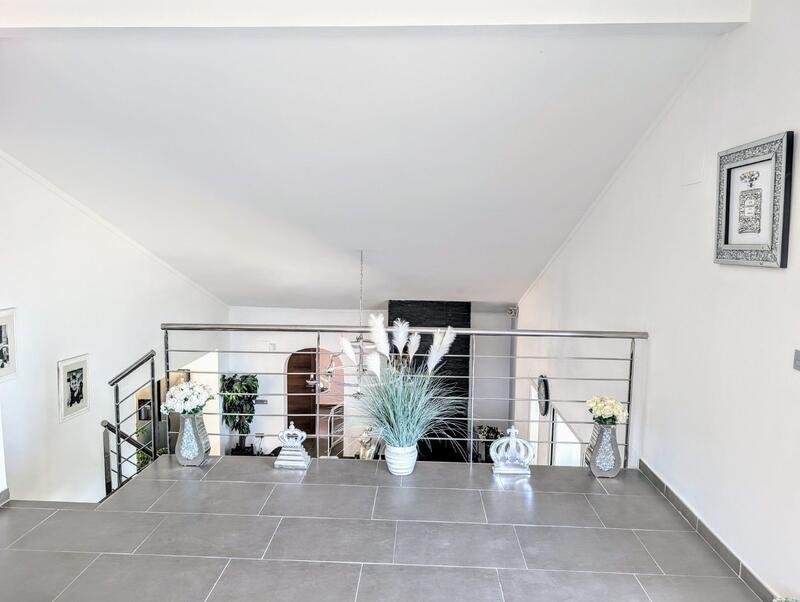 4 Schlafzimmer Villa zu verkaufen