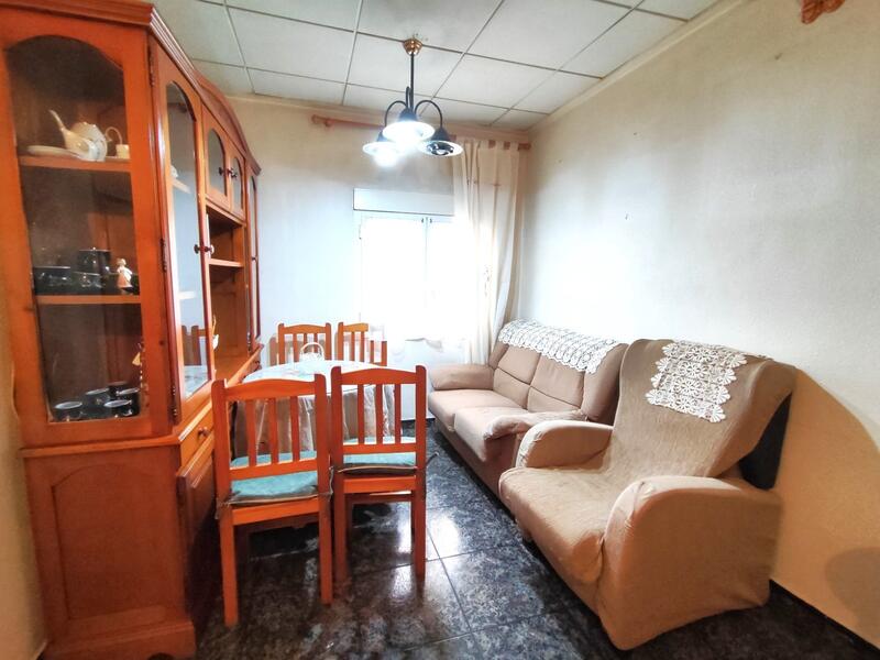 4 Schlafzimmer Stadthaus zu verkaufen