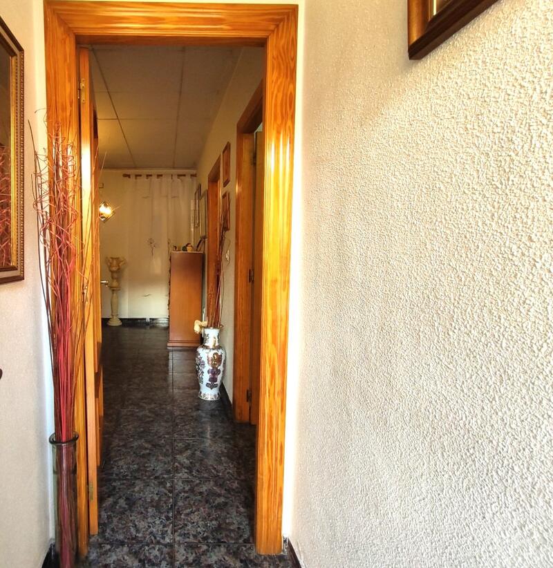 4 Schlafzimmer Stadthaus zu verkaufen