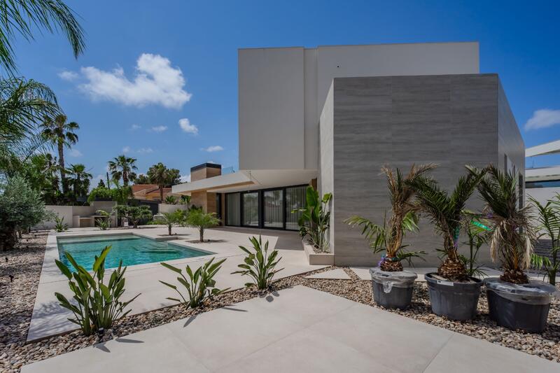 4 bedroom Villa for sale 4 bedroom Villa for sale