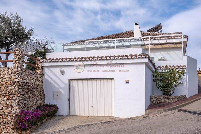 3 Cuarto Villa en venta