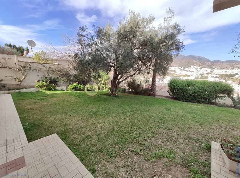 6 Cuarto Adosado en venta