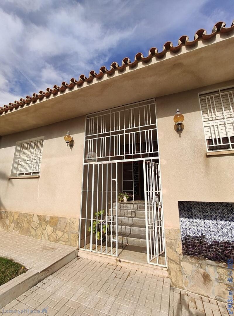 6 Cuarto Adosado en venta