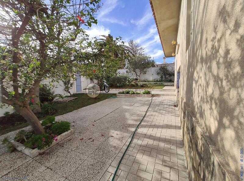 6 Cuarto Adosado en venta