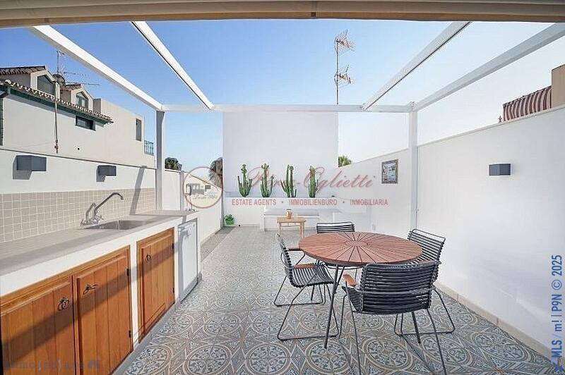 Maison de Ville à vendre dans Caleta de Velez, Málaga