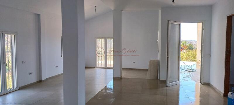 3 Schlafzimmer Stadthaus zu verkaufen