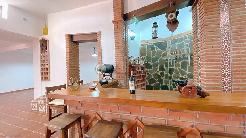 5 bedroom Villa for sale