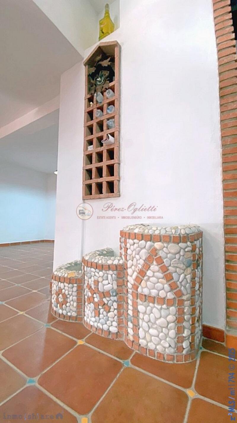 5 bedroom Villa for sale