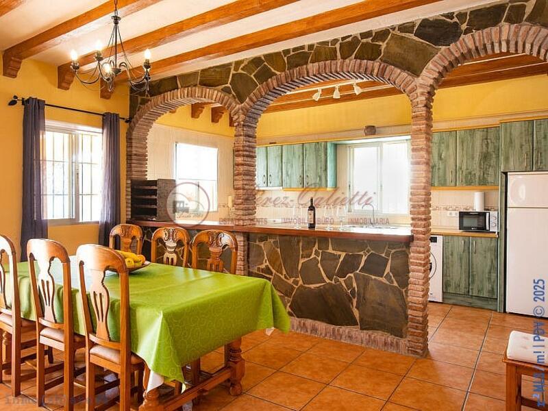 4 bedroom Villa for sale