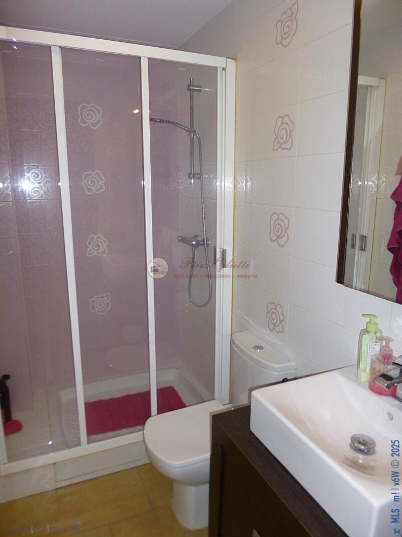 3 slaapkamer Gezinswoning Te koop