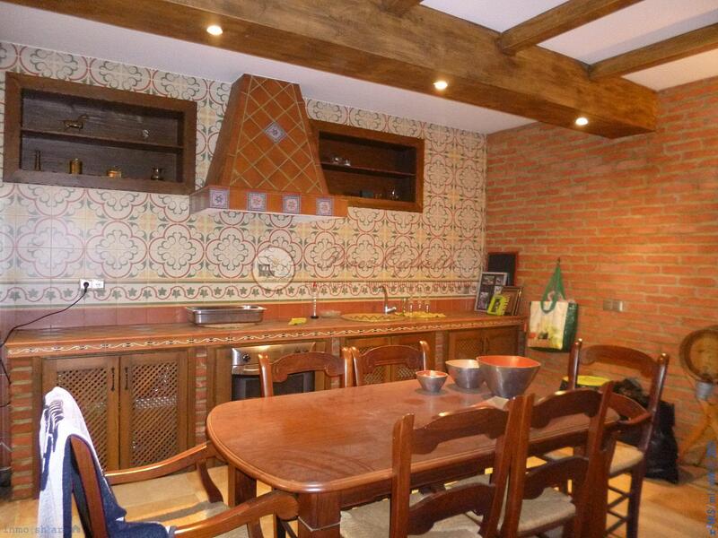 3 slaapkamer Gezinswoning Te koop