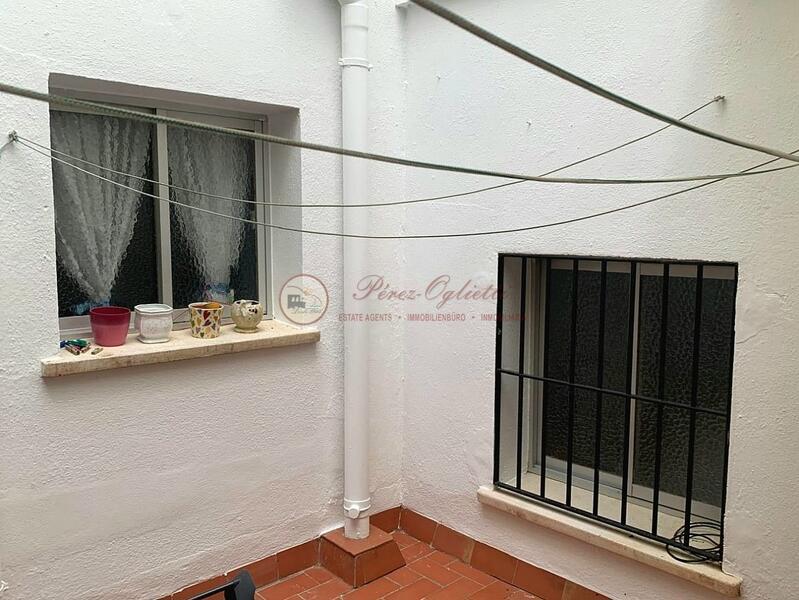 4 bedroom Apartment for sale
