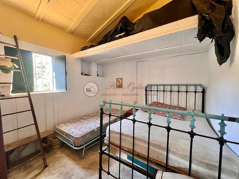 6 bedroom Country House for sale