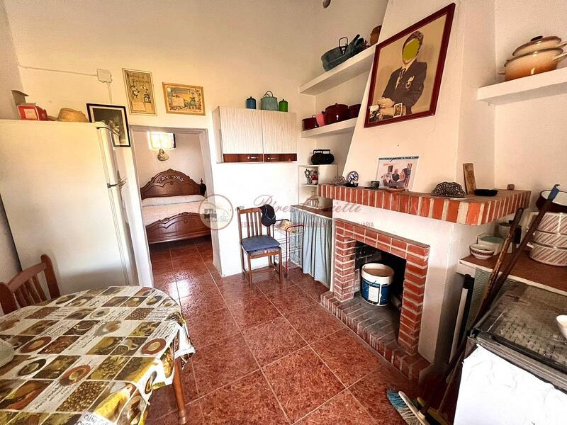 6 bedroom Country House for sale