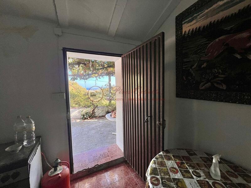 6 bedroom Country House for sale