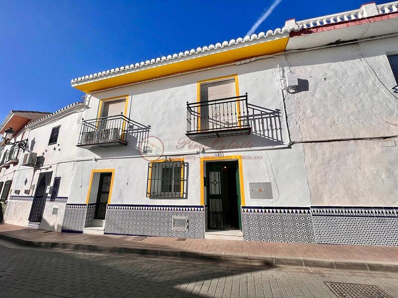Villa for sale in Torrox, Málaga