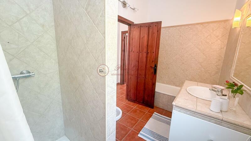 2 Cuarto Villa en venta