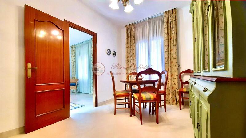 3 sovrum Radhus för långsiktig hyra 3 sovrum Radhus för långsiktig hyra