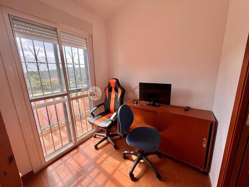 3 sovrum Radhus för långsiktig hyra 3 sovrum Radhus för långsiktig hyra