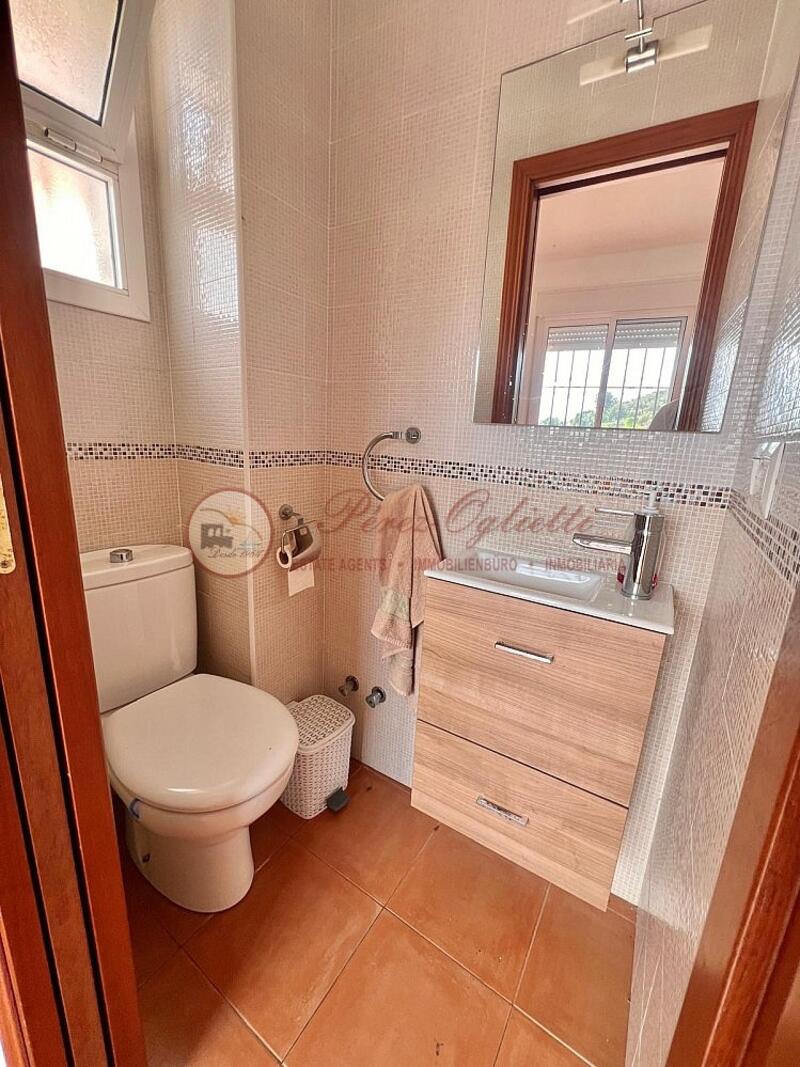 3 sovrum Radhus för långsiktig hyra 3 sovrum Radhus för långsiktig hyra