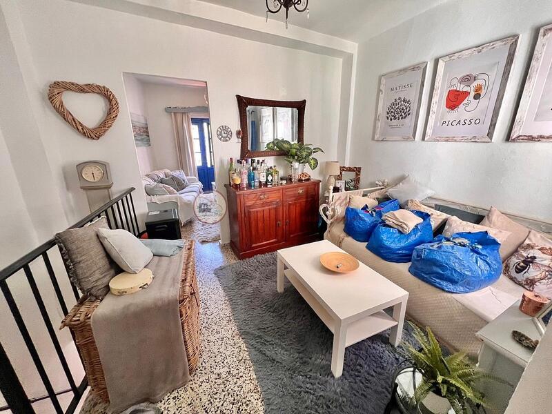 2 bedroom Townhouse for Long Term Rent