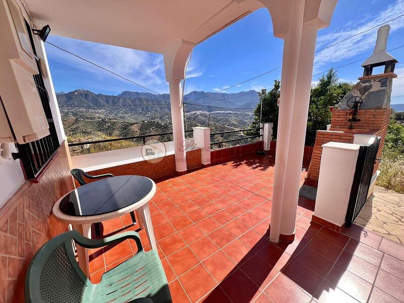 4 bedroom Villa for sale in Torrox, Málaga