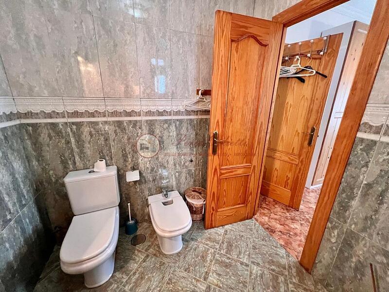 2 спальная комната городская тюрьма в долгосрочную аренду