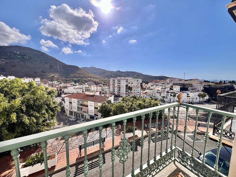 3 bedroom Apartment for Long Term Rent