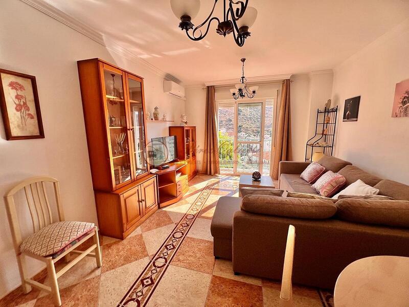 3 bedroom Apartment for Long Term Rent