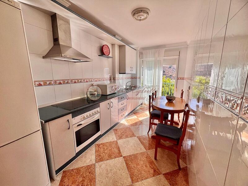 3 bedroom Apartment for Long Term Rent