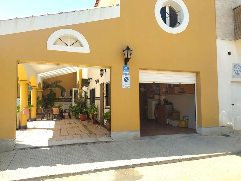 4 bedroom Villa for sale
