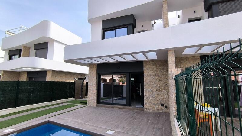 2 bedroom Villa for sale