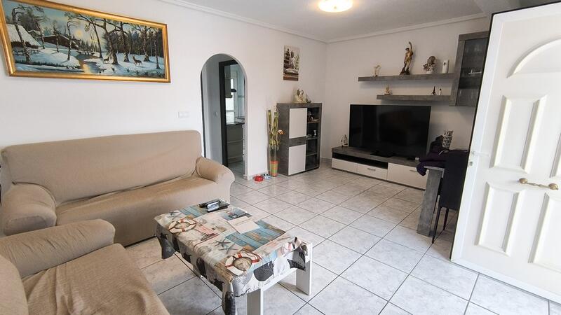 3 slaapkamer Gezinswoning Te koop