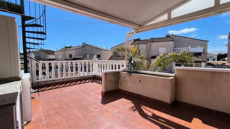 3 Cuarto Villa en venta