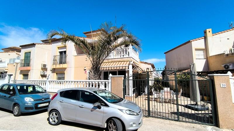 3 Cuarto Villa en venta