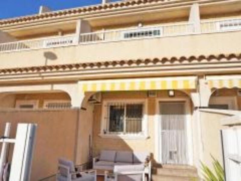 2 bedroom Townhouse for sale