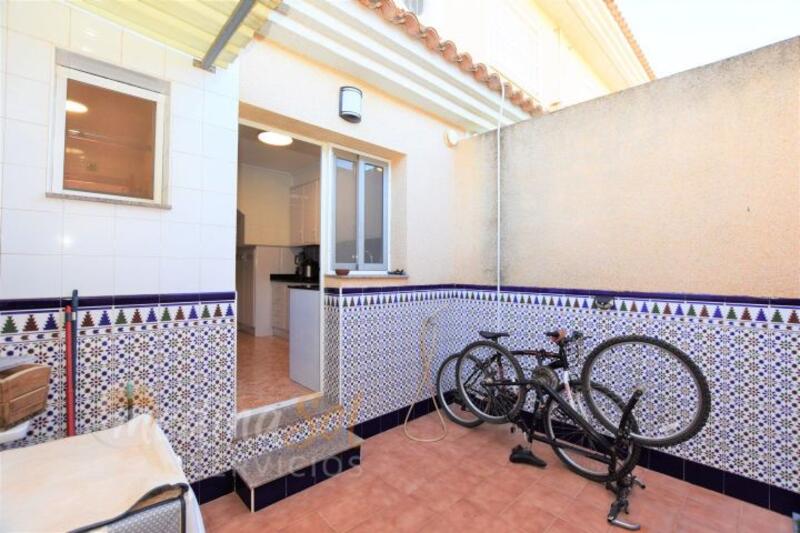 2 bedroom Townhouse for sale