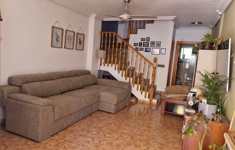 2 bedroom Townhouse for sale