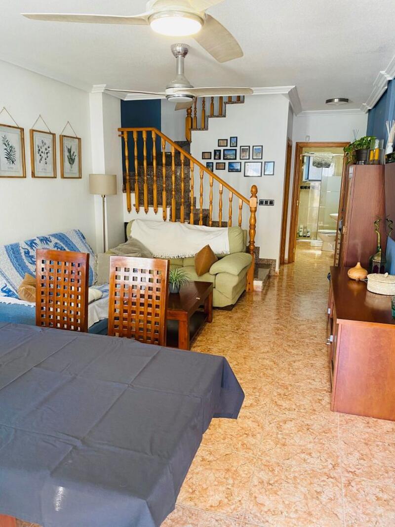 2 bedroom Townhouse for sale