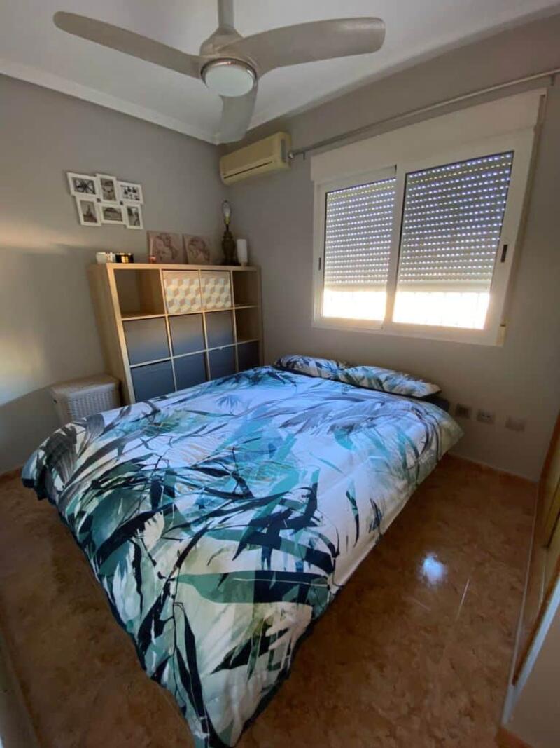 2 bedroom Townhouse for sale