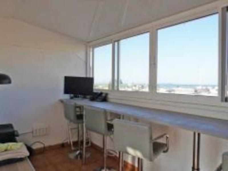 2 bedroom Townhouse for sale