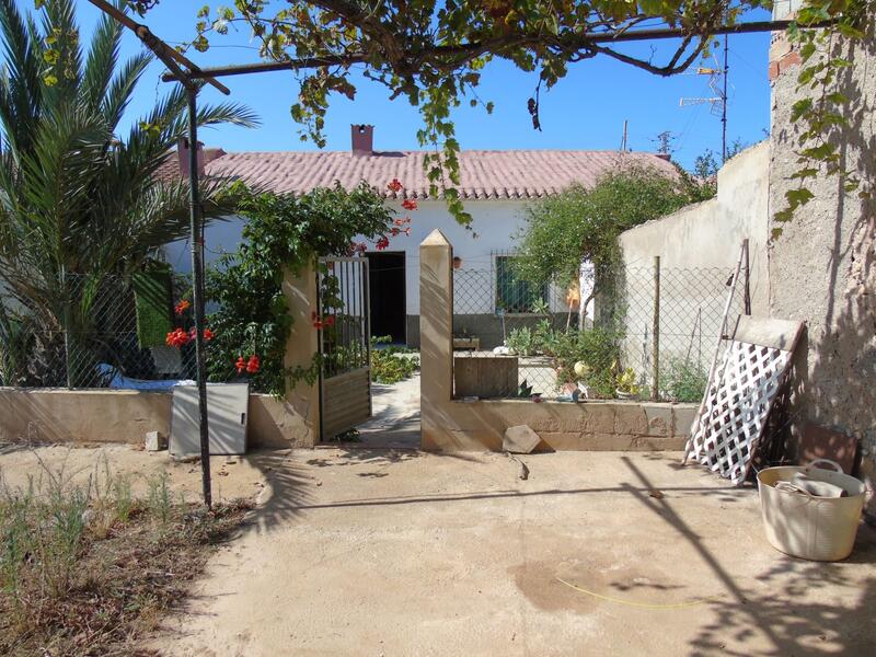 3 bedroom Country House for sale