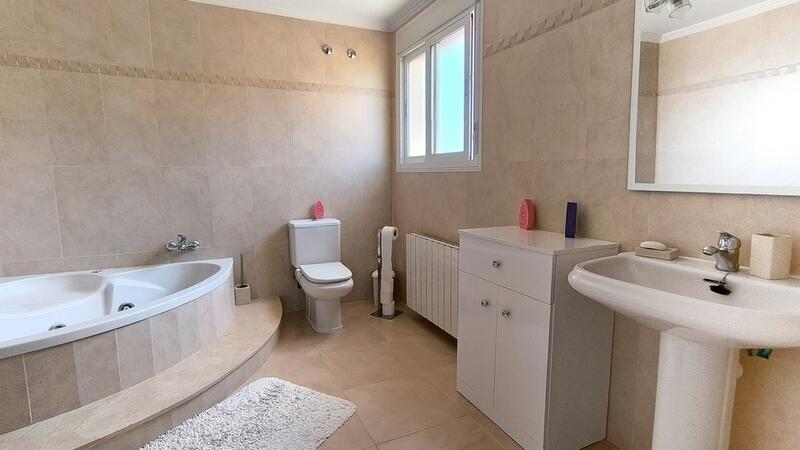 4 bedroom Villa for sale